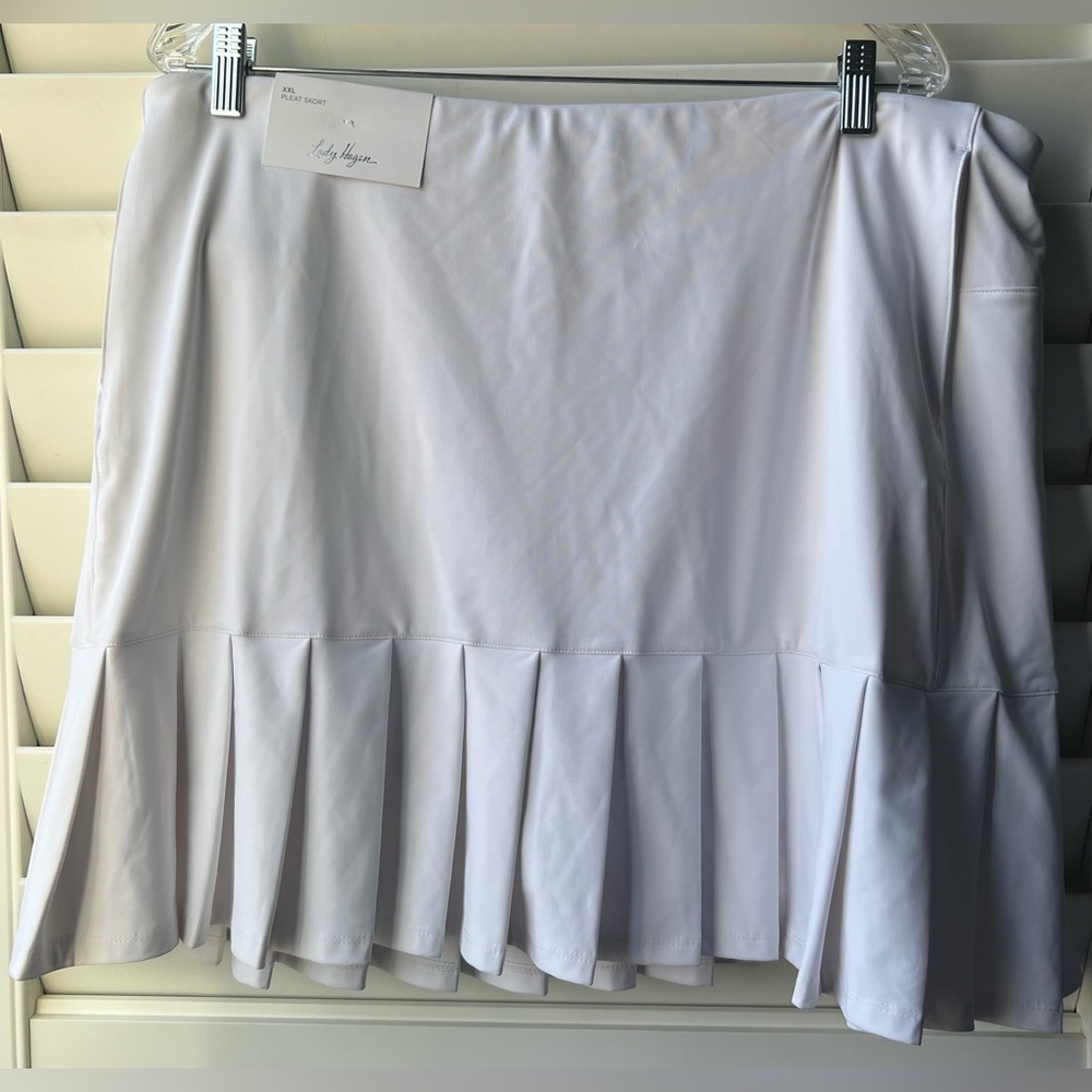 Lady Hagen - NWT - XXL - White Pleat Skort